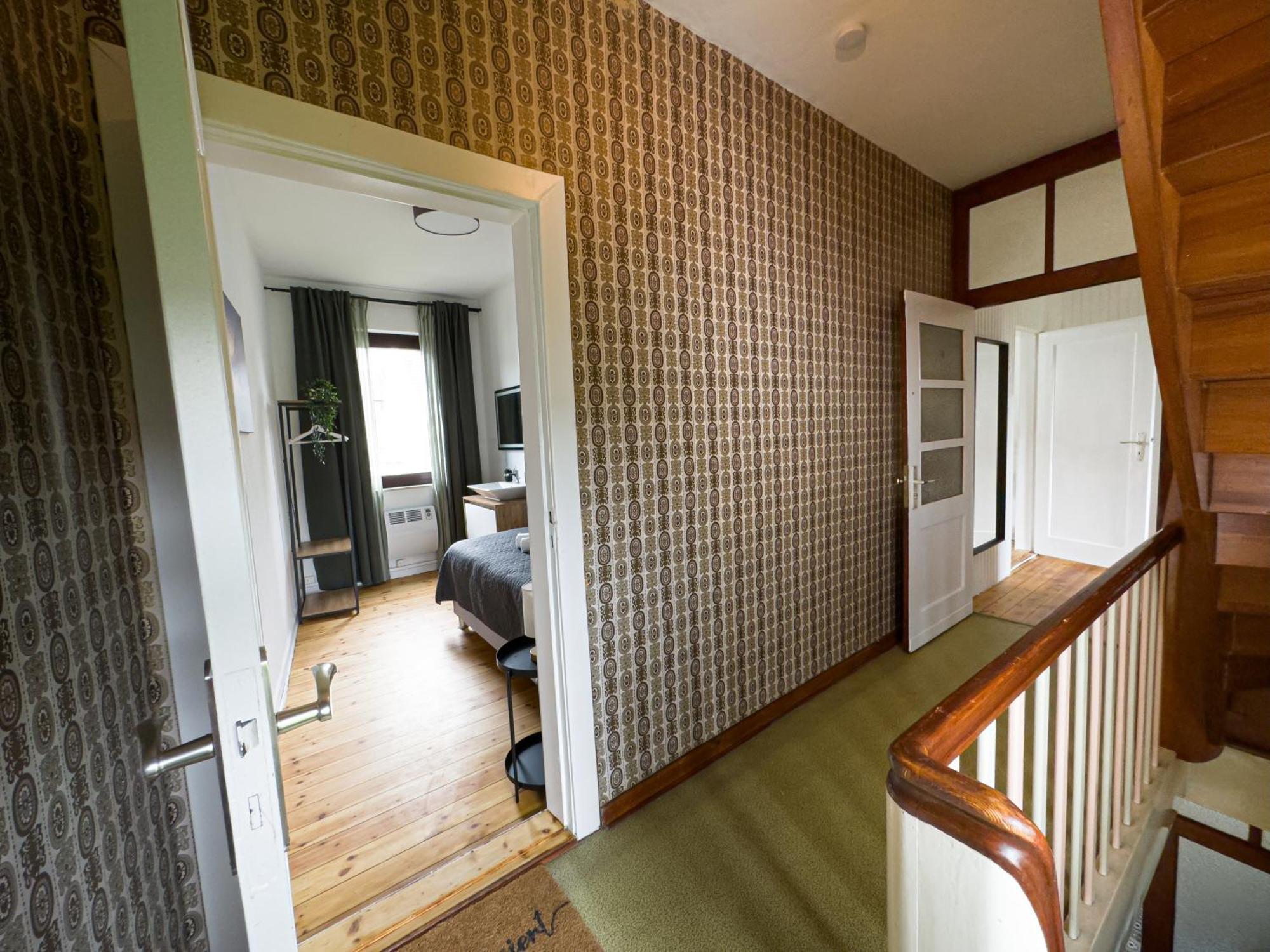 Immostay #8 - Haus Fuer 13 Personen Mit 7 Zimmer - Grosser Garten & Grill, Free Parking, Wlan BRE 外观 照片