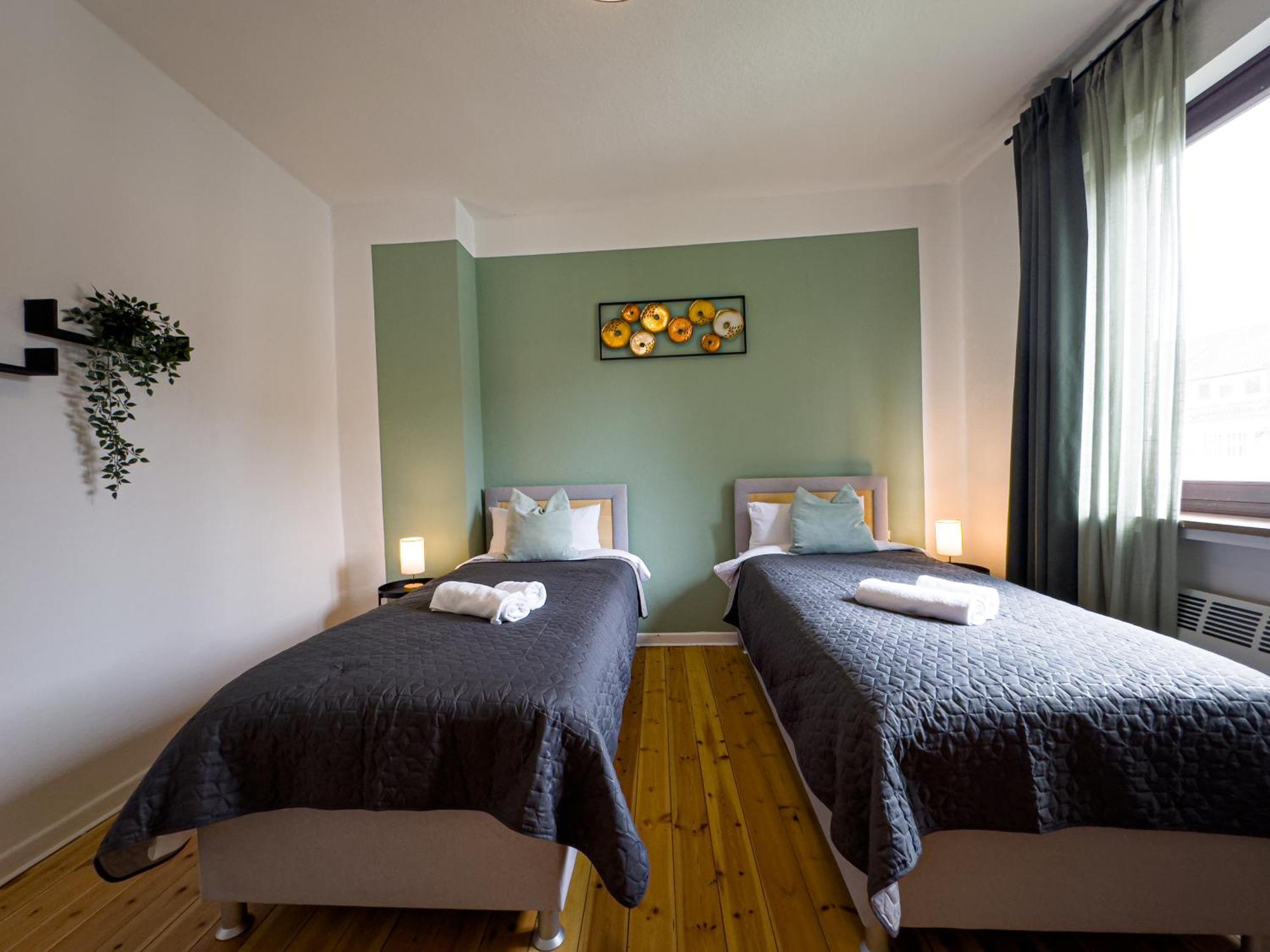 Immostay #8 - Haus Fuer 13 Personen Mit 7 Zimmer - Grosser Garten & Grill, Free Parking, Wlan BRE 外观 照片